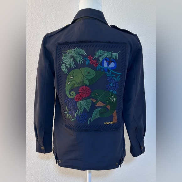 Muveil Tokyo Women’s Blue Jacket Chameleon Embroidered Design Size 36/ US 6 NWOT - Picture 2 of 7